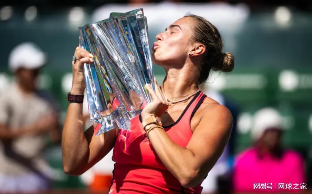 2026世界杯官网-萨巴救赛点双复仇莱巴逆转夺冠,辛纳带伤作战双抢七绝杀梅总捧杯